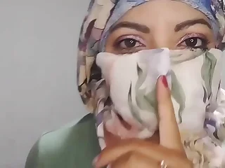 Arab Hijab Wife Masturabtes Silently To Extreme Orgasm Beside Niqab REAL SQUIRT While Husband Away