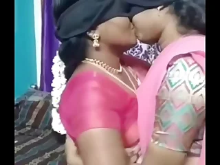 Tamil Aunties Lesbian