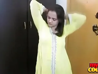 Indian Bhabhi Sonia In Yellow Shalwar Suit Getting Bare-ass In Bedroom For Sex